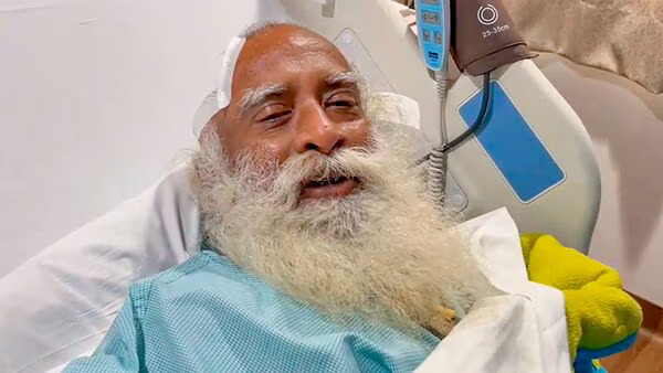 Spiritual guru Sadhguru undergoes brain surgery for internal bleeding.