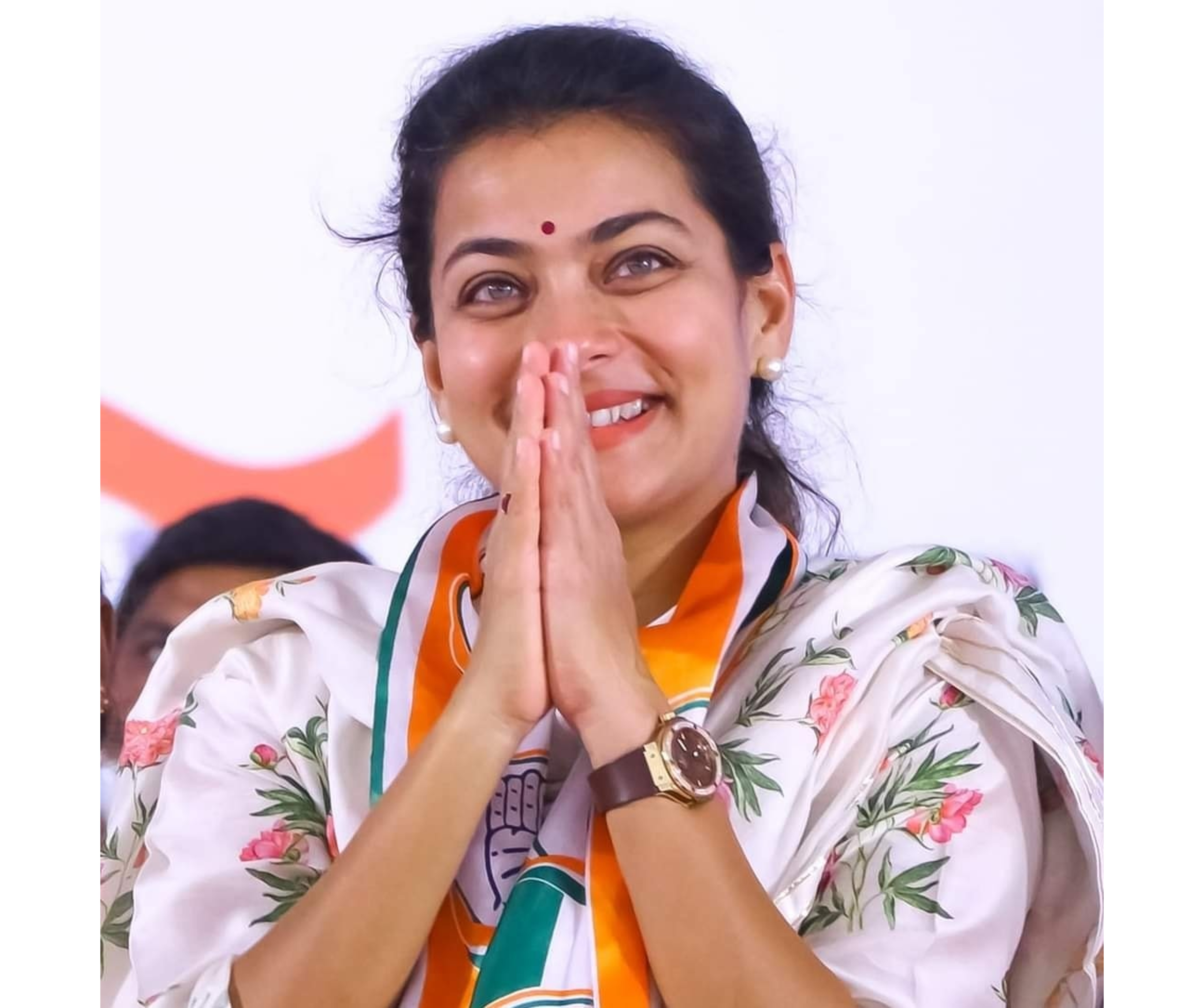 The-BJP-in-Maharashtra-is-facing-challenges-in-selecting-a-candidate-for-the-Solapur-seat--while-the-Congress-is-preparing-to-nominate-Praniti-Shinde-for-the-constituency