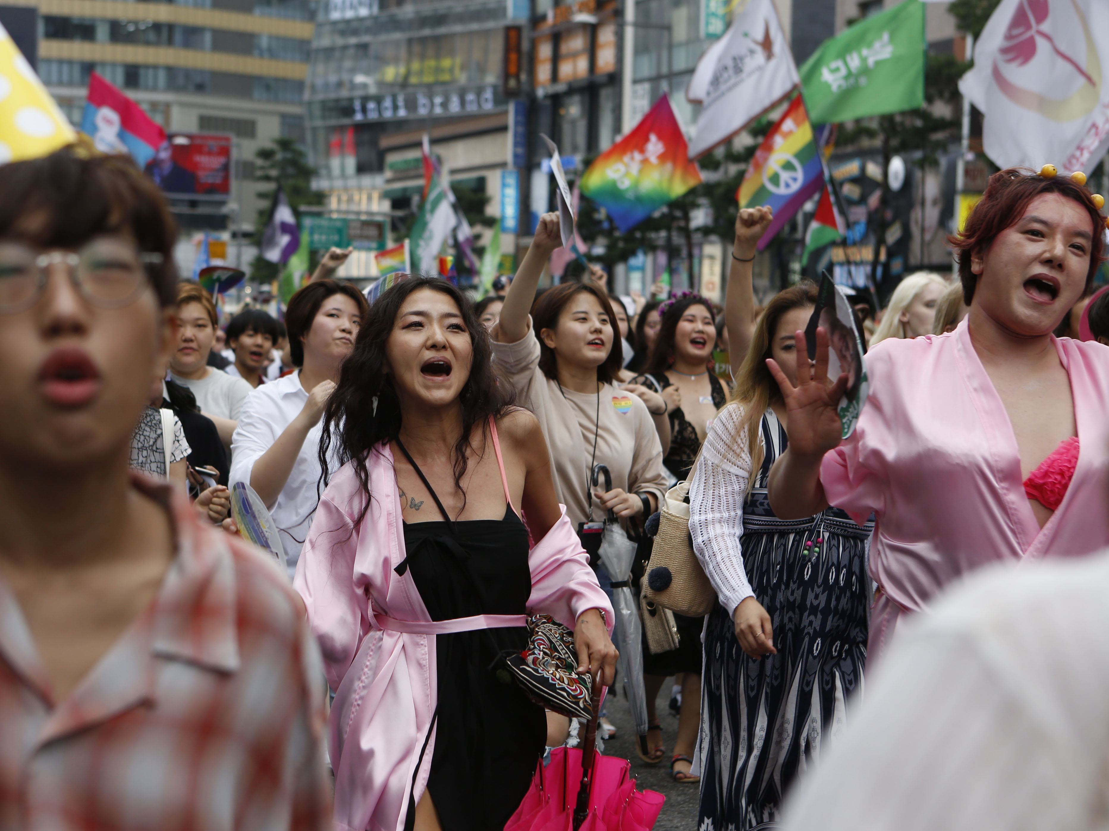 What-factors-contribute-to-the-relatively-lower-level-of-acceptance-towards-LGBTQ-individuals-residing-in-South-Korean-neighborhoods