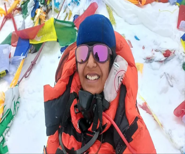 Naval-Officer-s-Daughter-Becomes-Youngest-Indian-to-Conquer-Mt-Everest-from-Nepal-Side-at-