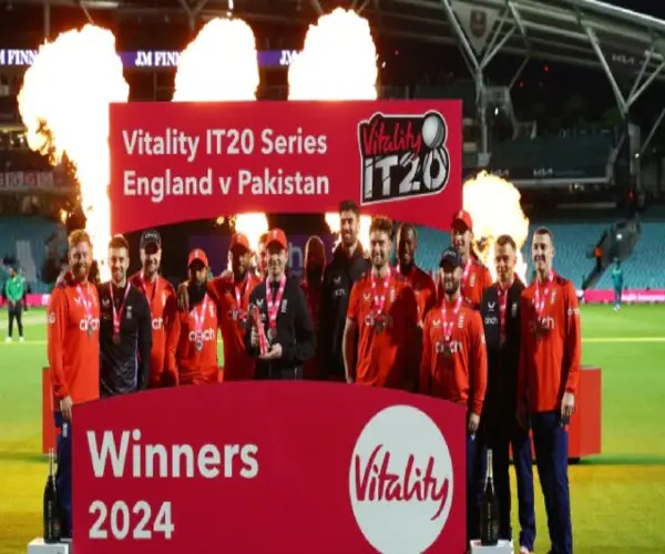 England-defeats-Pakistan-by-seven-wickets--clinches-series--0!